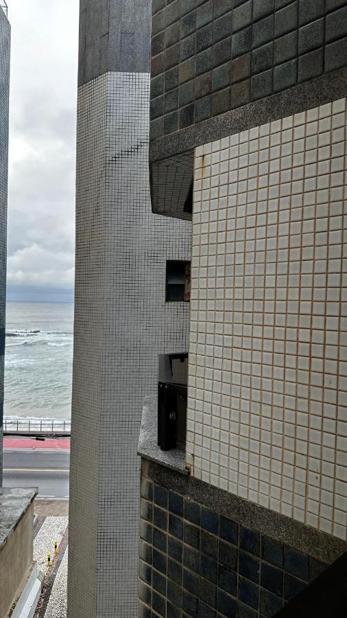 Apartamento Inteiro Frente Ao Mar De Ondina Salvador Exteriör bild