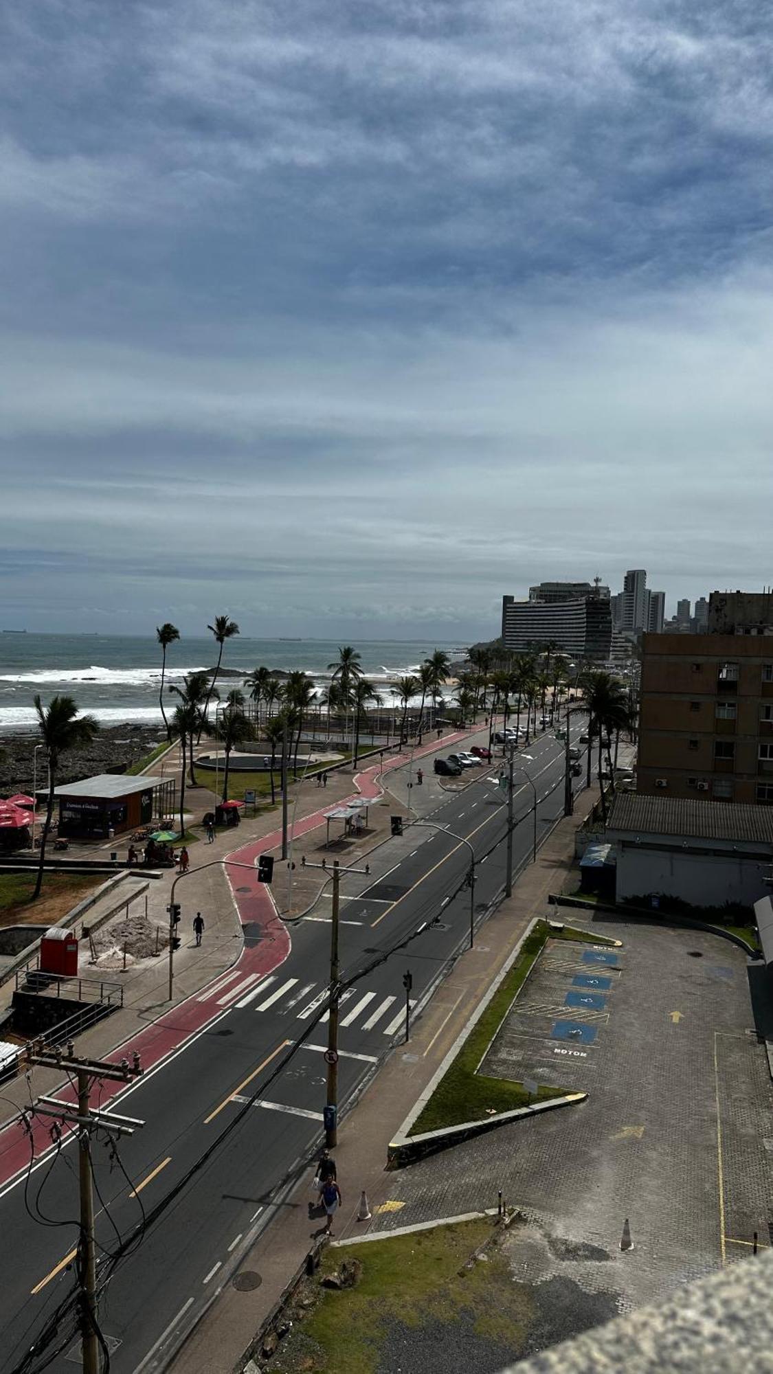Apartamento Inteiro Frente Ao Mar De Ondina Salvador Exteriör bild